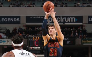 Korver On Fire! Cavaliers Menang di Indianapolis - JPNN.com