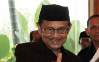 B.J.Habibie: Kita Harus Bikin Pesawat - JPNN.com