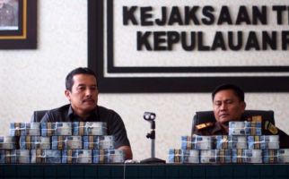 Mantan Bupati Ini Kembalikan Uang Korupsi Ratusan Juta - JPNN.com