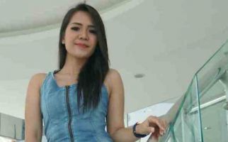 Aduhai, Bu Dokter Gigi Ini Masih Demen Menyambi - JPNN.com