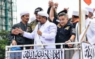 Anggap Rizieq Bukan Penjahat, Berharap Polri Tak Keluarkan Red Notice - JPNN.com