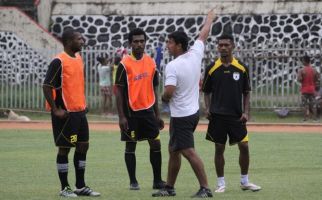 Persipura Bakal Coret Pemain Sebelum Liga 1 Bergulir - JPNN.com