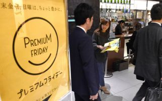 Premium Friday, Cara Jepang Mencegah Depresi Pekerjaan - JPNN.com