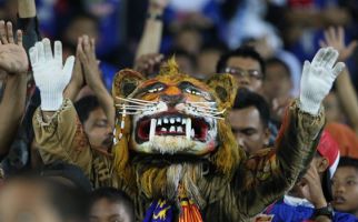 Wow! 40 Bus Aremania ke Pakansari - JPNN.com