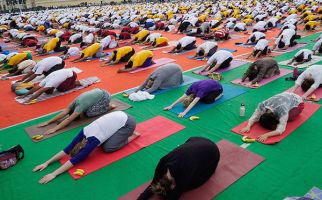 Manfaat Yoga Bikram adakah Hubungannya dengan Panas? - JPNN.com
