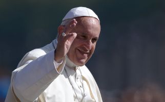Berkunjung ke Irak, Paus Fransiskus Menyambangi Bekas Benteng ISIS - JPNN.com