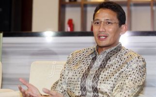 Sandiaga Meminta Pengendara Ojek Tertib Lalu Lintas - JPNN.com