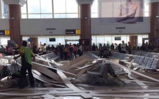 Plafon Bandara Supadio Ambruk Lagi, BPK Diminta Turun… - JPNN.com