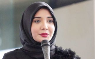Ya Ampun, Zaskia Sungkar Manfaatkan Tragedi Kampung Melayu untuk Promosi - JPNN.com