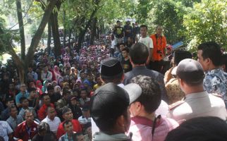Ribuan Warga dari 6 Kelurahan Demo PN Padang - JPNN.com