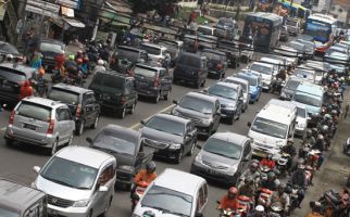 Long Weekend, Jasa Marga Prediksi 3 Kendala Lalin di Tol Jakarta-Cikampek - JPNN.com