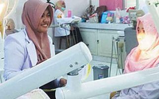 Kisah Penjual Nasi Bungkus Jadi Dokter - JPNN.com