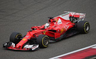 Vettel Paling Cepat di Latihan Pertama GP Bahrain, Hamilton ke-10 - JPNN.com