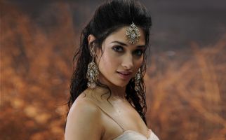 Si Cantik Ini Bakal Perankan Gadis Bisu dan Tuli di Film Bollywood Terbaru - JPNN.com