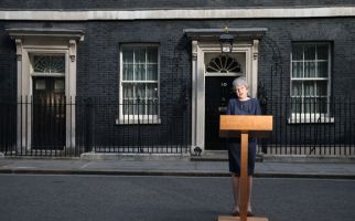 Brexit Makin Rumit, Theresa May Bersiap Mundur - JPNN.com