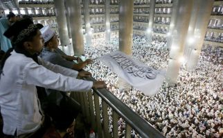 Baca, Pesan Khusus Imam Besar Masjid Istiqlal setelah Salat Jumat Ditiadakan - JPNN.com