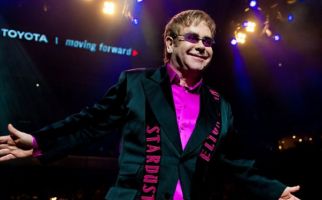 Elton John Berhenti Pakai Twitter, Elon Musk Langsung Bereaksi - JPNN.com