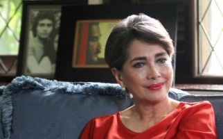 Ulang Tahun ke-67, Tante Widyawati Dapat Kejutan Spesial - JPNN.com