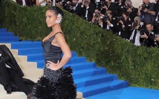 Heboh! Ada Karya Desainer Indonesia di Met Gala 2017 - JPNN.com