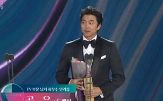 Gong Yoo Aktor Terbaik Baeksang Art Award 2017 - JPNN.com