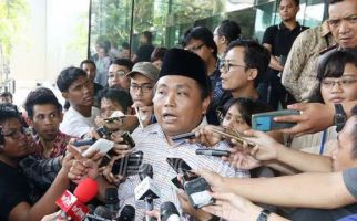 Mendengar Hal Itu, Arief Poyuono Mau Muntah dan BAB - JPNN.com