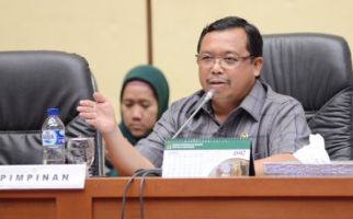 Herman Khaeron DPR: Kekhawatiran Buruh Bukan Saja Tidak Mendapat THR - JPNN.com