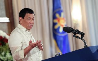 Duterte Larang Siswa ke Sekolah: Jika tak Ada yang Lulus, Biarlah - JPNN.com