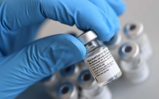 Khasiat Vaksin Pfizer Tidak Permanen, Kemungkinan Harus Vaksinasi Tiap Tahun - JPNN.com