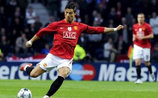 Kapan Cristiano Ronaldo Melakoni Debut Bersama Manchester United? - JPNN.com