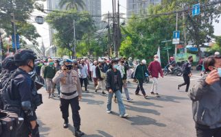 Kombes Hengki Sebut 4 Polisi jadi Korban Serangan Massa Pendukung Habib Rizieq  - JPNN.com
