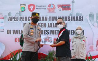Indonesia Pasti Bisa Salurkan 9 unit Mobil Vaksin ke Polres Metro Bekasi - JPNN.com