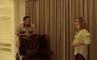 Ayu Ting Ting Terheran-heran Lihat Gorden Ivan Gunawan - JPNN.com