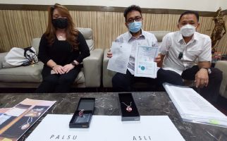 Produknya Diduga Dipalsukan, Perusahaan Kalung Germanium di Surabaya Rugi Ratusan Juta - JPNN.com