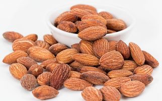 5 Manfaat Almond yang Tak Terduga, Selamat Tinggal Kolesterol - JPNN.com