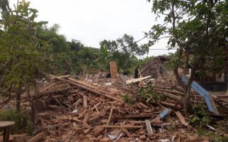 Polda Jatim Turunkan Tim Gegana Sisir Rumah yang Meledak di Pasuruan - JPNN.com