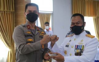 HUT TNI AL, Wakapolda Sumut Beri Kejutan di Mako Lantamal I Belawan - JPNN.com