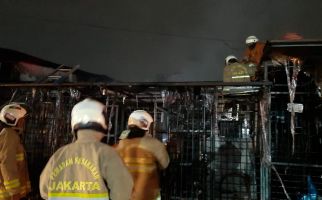 Kebakaran Rumah di Srengseng Jakbar, Kerugian Capai Rp 100 juta - JPNN.com