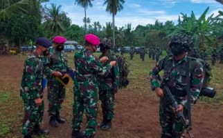 Lihat Aksi Pasukan Marinir TNI AL Tempur Darat di Minahasa - JPNN.com