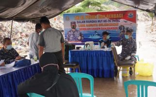 TNI AL Lanal Sangatta Gelar Serbuan Vaksinasi dan Bakti Sosial - JPNN.com