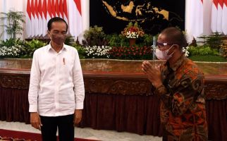 Setelah Diamankan Polisi, Peternak Ayam Ini Akhirnya Bertemu Jokowi - JPNN.com