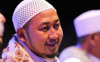 Begini Reaksi Gus Hafiedzul Menanggapi Santri Tutup Telinga saat Mendengar Musik - JPNN.com