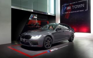 BMW M5 Competition Resmi Mengaspal di Indonesia, Harganya Hampir Rp 5 Miliar - JPNN.com