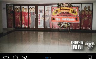 Persija Dapat Karangan Bunga Sindiran, Menohok Banget - JPNN.com