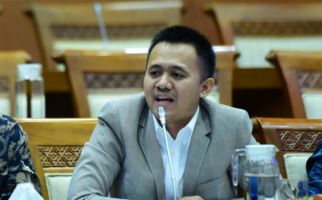 Tanri Abeng Usul DPR Dilibatkan dalam Seleksi Bos BUMN, Ini Kata Mufti Anam - JPNN.com