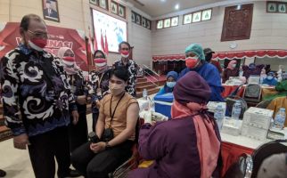 Vaksinasi Merdeka di Kampus UWK Surabaya Sasar Ribuan Mahasiswa dan Masyarakat - JPNN.com