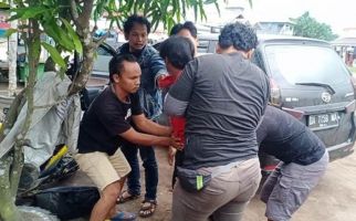YN tak Kuasa Saat Disergap 5 Pria Berpakaian Preman, Rasain! - JPNN.com