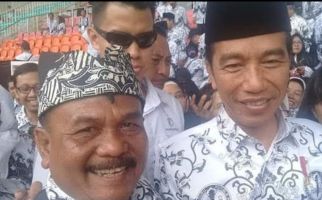 PPPK 2022: Itong Ingin Jumpa Jokowi, Curhat soal Honorer K2 Teknis Administrasi - JPNN.com