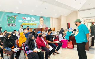 Vaksin Indonesia Bangkit, Dari PKB Untuk Kiai & Santri di Klaten - JPNN.com
