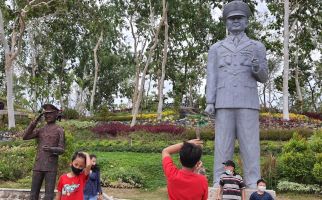 Bermula dari Bukit Soeharto, Kini Ada 2 Patung Pak Harto di Ponorogo - JPNN.com