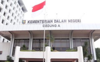Kemendagri Terima Surat Cuti Ridwan Kamil, Alasannya Kepentingan Keluarga - JPNN.com